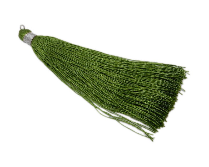 Large Silver Toned String Tassel Pendant S115B4-05 Dark Green Tassel