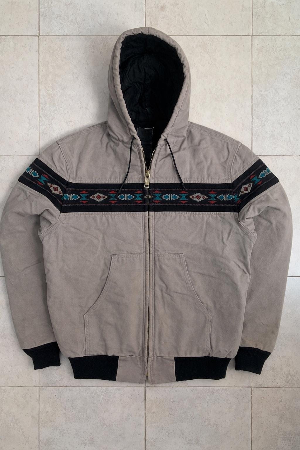 Veste Aztèque Multicolore Avec Capuche Et Fermeture éclair - Taille M, Occasion En Très Bon état