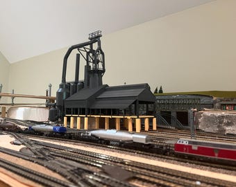 Unique N-scale torpedo ladle car train to transport pig iron. Minitrix 15188, 15195  and aged 15553 torpedo ladle car + Fleischmann 7250