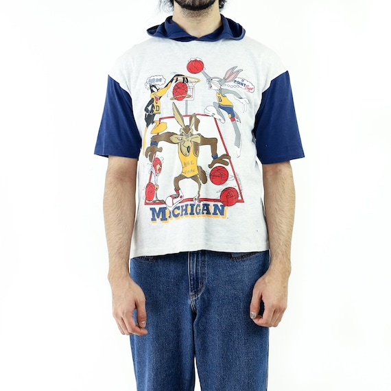 Basketball Looney Tunes Hooded Vintage T-shirt