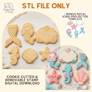 Puede incluir: Un conjunto de descarga digital de cortadores de galletas y sellos con formas de sirena, caballito de mar, concha y estrella de mar. La imagen muestra recortes de masa junto a versiones decoradas con glaseado y plantilla.