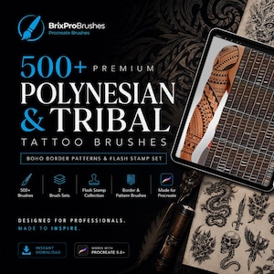 Könnte beinhalten: Eine digitale Sammlung von über 500 Premium-Polynesien- und Tribal-Tattoo-Pinseln für Procreate. Das Set enthält Flash-Stempel, Boho-Randmuster und Pinselsets, die auf einem Tablet-Bildschirm neben gedruckten Tattoo-Designbögen angezeigt werden.