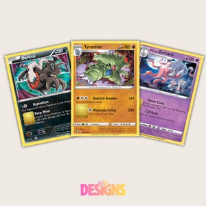Op de afbeelding: Drie Pok&eacute;mon-verzamelkaarten worden weergegeven tegen een witte achtergrond. De kaarten bevatten Darkrai, Tyranitar en Hisuian Zoroark. De Darkrai-kaart is zwart-wit, de Tyranitar-kaart is groen en goud, en de Hisuian Zoroark-kaart is paars en wit.