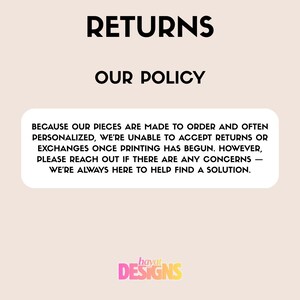 Op de afbeelding: Een afbeelding met de woorden "RETURNS" en "OUR POLICY" in het zwart. Daaronder staat een wit, afgerond rechthoek met tekst over retourneren en ruilen. Het Hayat Designs-logo staat onderaan.