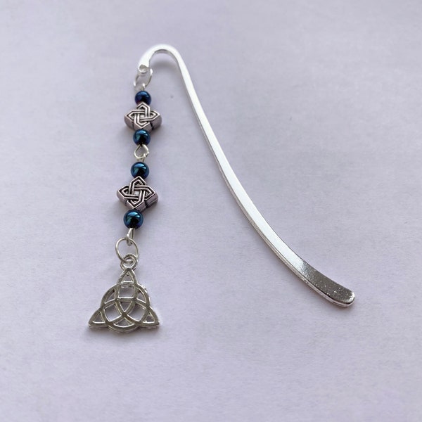 Celtic knot bookmark. Outlander bookmark. Metal bookmark. Teacher gift. Scottish bookmark. Worldwide shipping.