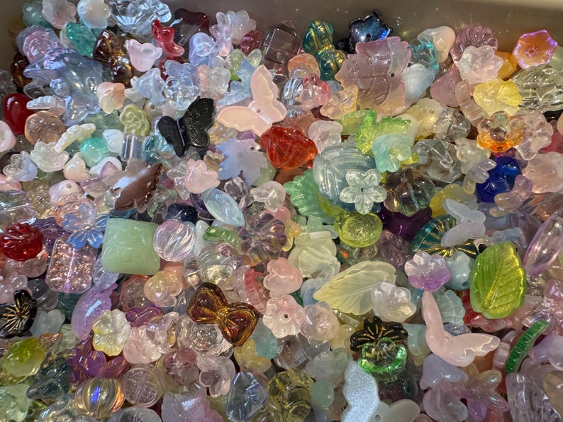50g Random Glass Beads Mix, Colorful Flower and Shape Assortment, Everyday DIY Jewelry Making Supplies image 5