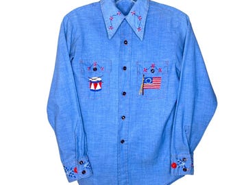Vintage Hand Embroidered Patriotic Country Western Cabin Core Cottage Top (S/M)