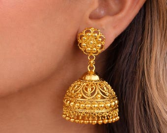 Indische Mini 18k Vergoldet Jhumka Jhumki Extra Kleine Huggie Tropfen Licht Micro Ohrringe für Frauen Tägliche Kleidung, Anlass, Geschenk für Sie