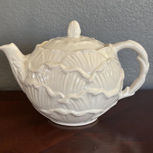 Vintage Sylvac  English Rose Porcelain Teapot | Traditional White Cabbage Leaf Tea Service | Embossed Cabbage Leaf Teapot from England