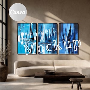 Könnte beinhalten: Drei gerahmte abstrakte Kunstwerke mit nautischem Thema. Jedes Stück zeigt ein blau-weißes Segelboot-Design. Das Kunstwerk wird über einem modernen Sofa und einem dunklen Holztisch ausgestellt. Der Text "Frame Mockup" ist überlagert.