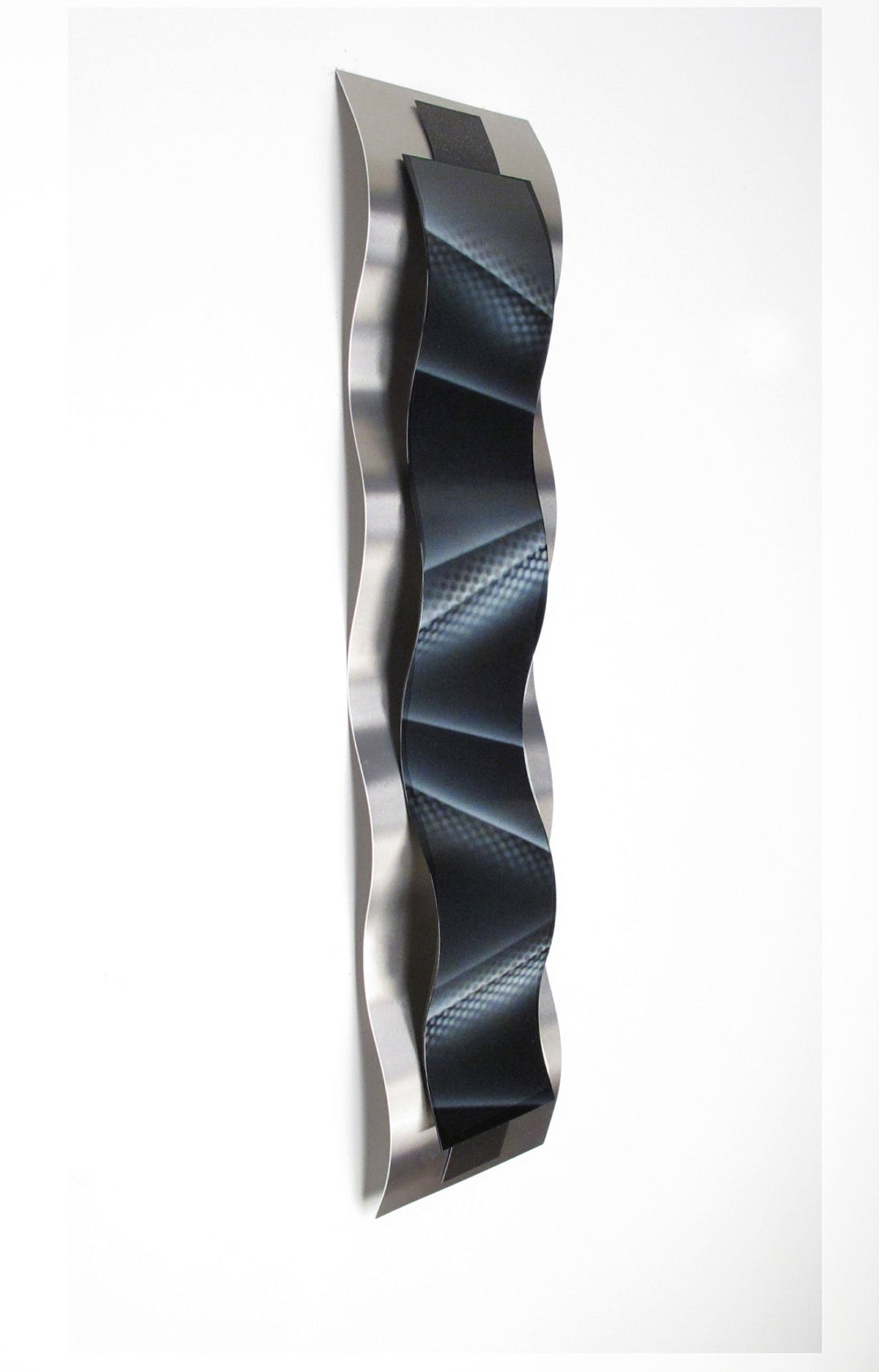 Metal Wall Art Curved Wall Art Sculpture Black and White rythmic Curves