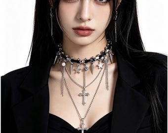 Gothic Star Spike Choker Necklace / Y2K Punk Layered Chain Choker