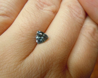 Genuine Montana Sapphire Trillion cut 1.00 carat Blue and Yellow Loose Gemstone for Jewelry