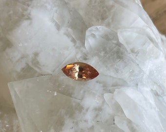 Umba Sapphire 1.05 CT Peach/Gold Marquise Cut - Color Change