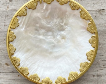 Mother of Pearl Decorative Plate with Spoon
