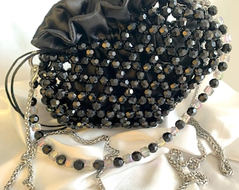 Pochette de soirée de luxe, sac à main noir, sac perles coeur | Le chiffre noir, LIVAYAN