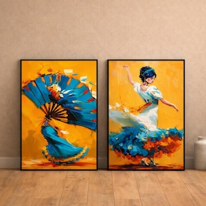 Peut inclure: Deux peintures abstraites encadrées de danseurs dans des robes bleues et oranges vibrantes. L'une représente une danseuse avec un éventail, l'autre une danseuse en mouvement. L'œuvre est exposée sur un sol en bois.