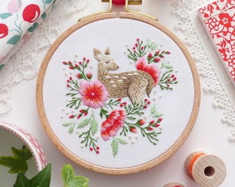 Baby Deer - Hand Embroidery Kit, Christmas Diy Kit, Winter Christmas, Diy Gift, Christmas Hoop Art, Ornament, Animal quilt, Animal decor