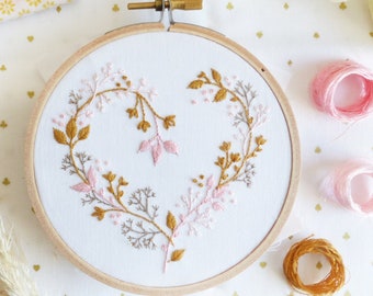 Wildflowers Heart - Wedding Embroidery Hoop, DIY Embroidery - DIY wall art, Craft ideas, Diy kit, Leaves embroidery, flowers heart