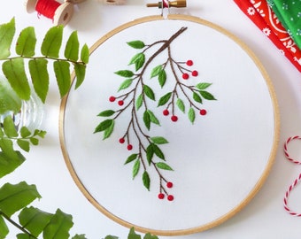 Mistletoe Art Craft Kit - Christmas Embroidery Design, Hand Embroidery Kit, Christmas DIY, Christmas Gift Idea