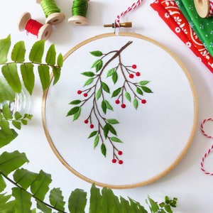 Mistletoe Art Craft Kit - Christmas Embroidery Design, Hand Embroidery Kit, Christmas DIY, Christmas Gift Idea