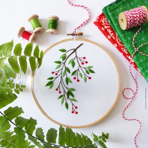 Mistletoe Art Craft Kit - Christmas Embroidery Design, Hand Embroidery Kit, Christmas DIY, Christmas Gift Idea