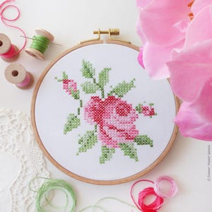 クロスステッチ - ローズ - 刺繍アートキット、クリエイティブDIY、クラフトキット、イースター刺繍ギフト、ウォールアート刺繍、春の装飾DIY