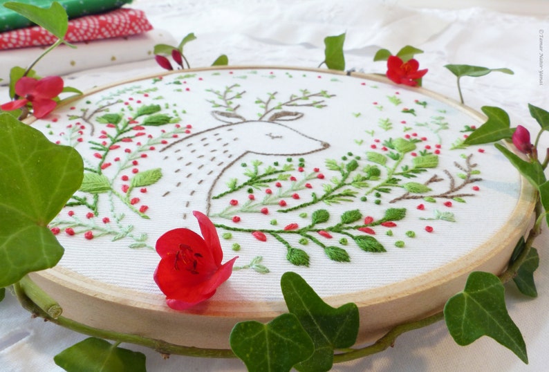 Christmas Deer Modern Embroidery Kit, Deer embroidery, Xmas embroidery, diy kit, tamar nahir, Embroidery art, Deer wall art, Holiday gift image 3