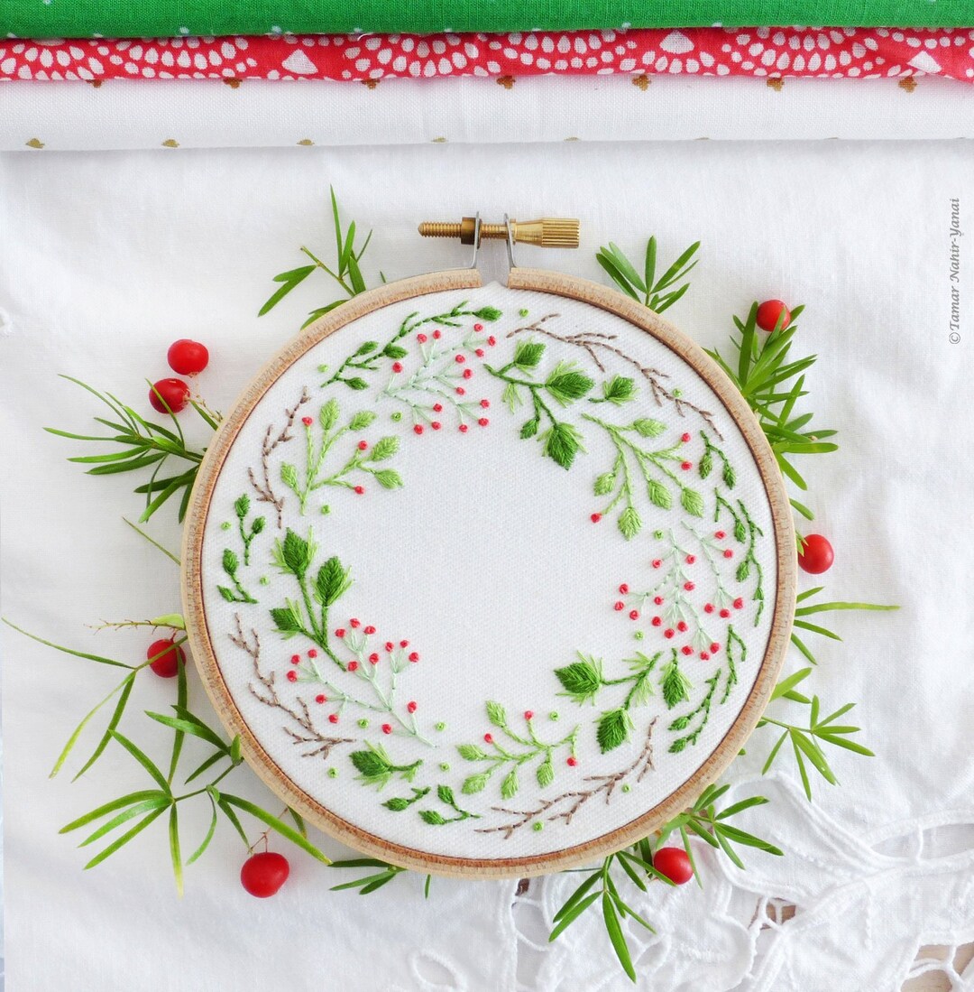 Christmas Crown Hand Embroidery Kit Christmas Embroideryת - Etsy UK