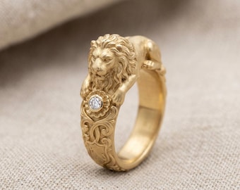 Anillo de león dorado en plata de ley, anillo del zodiaco Leo con circonita cúbica, banda vintage con cabeza de león barroca para hombres y mujeres.