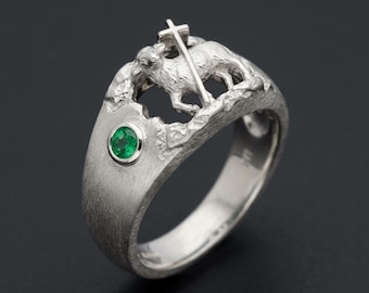 Anillo Cordero de Dios en plata de ley / Anillo cristiano con piedra verde esmeralda / Anillo de regalo religioso