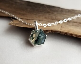 Moss Agate Necklace. Gemstone Drop Necklace. Moss Agate Hexagon. Layering Necklace. Green Gemstone Necklace. Simple Geometric Jewelry