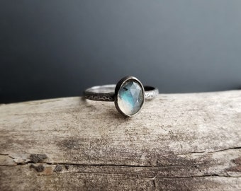 Labradorite Ring. Textured Sterling Silver Ring. Gemstone Ring. Solitaire. Grey Blue Gemstone Jewelry. Simple Everyday Ring. Dream Jewelry.