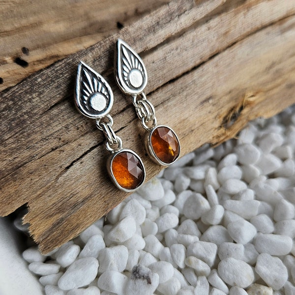 Orange Kyanite Sunrise Earrings. Argentium Silver Stud Earrings. Orange Gemstone Earrings. Sunrise Studs. Simple Everyday Earrings.