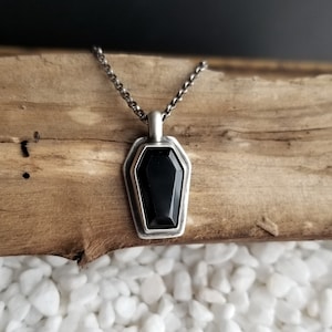 Black Spinel Coffin Necklace. Black Coffin Pendant Necklace. Black Gemstone Coffin Necklace. Black Spinel Gemstone Pendant. Everyday Jewelry