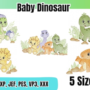 Puede incluir: Imagen que presenta bordados de bebés dinosaurios en verde, amarillo y naranja. Los dinosaurios están rodeados de follaje verde. También está presente el texto "Baby Dinosaur" y "5 Sizes".