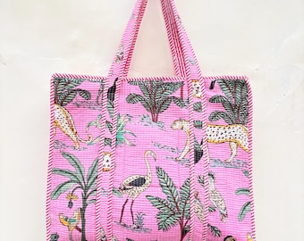 Bolsa de compras artesanal em algodão acolchoado com estampa de selva: ideal para viagens e praia…