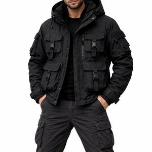 Chaqueta táctica negra para hombre, parka multiusos con múltiples bolsillos, cortavientos estilo streetwear, cyberpunk, militar, con capucha tipo cargo.