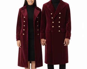 Bordeauxrode fluwelen lange jas met dubbele rij knopen, jas in militaire stijl, Dark Academia