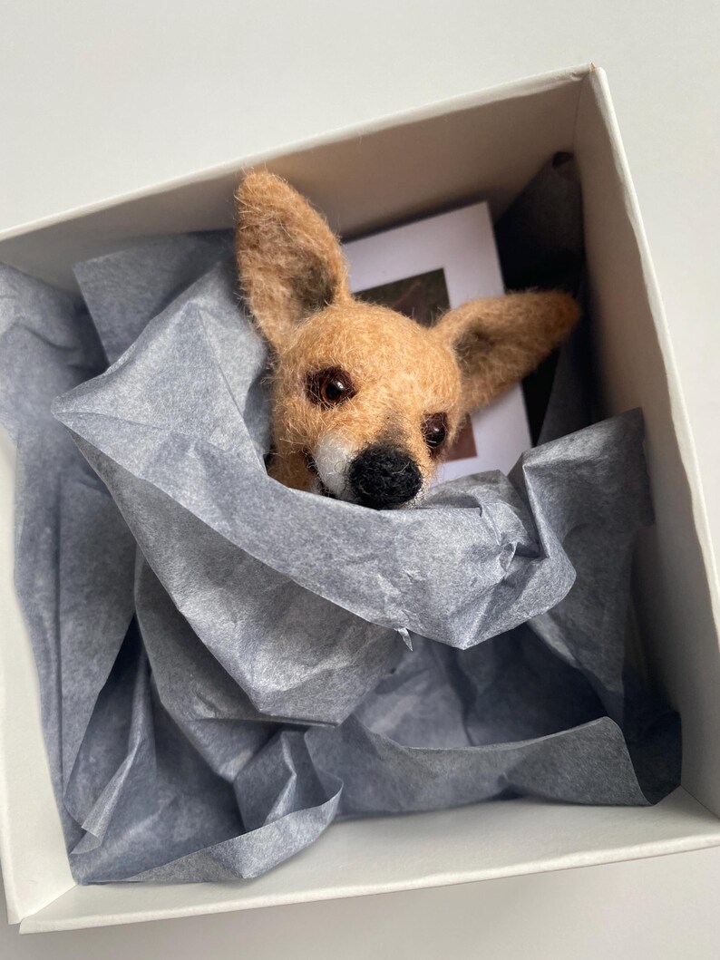 Custom Felt Pet Portrait, Wool Dog Sculpture, Personalized Gift, Pet loss keepsake image 3