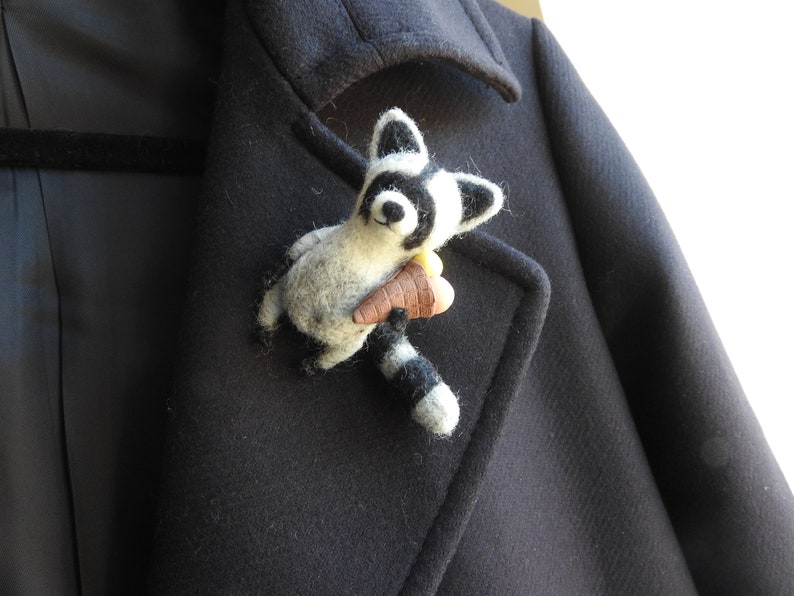 Raccon brooch, Needle felted raccon, Miniature animals, Gifts idea image 1