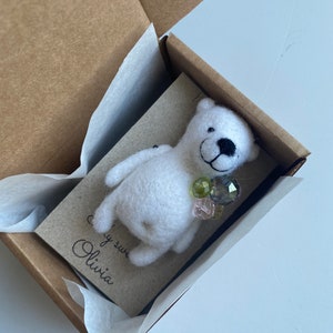 A personalized gift, Woolen bear brooch, White polar pocket bear zdjęcie 9