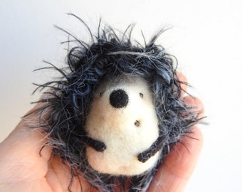 A personalized gift, Needle felted Hedgehog brooch / White wool / Handmade gift / Handmade brooch / Felted animals