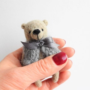 Un regalo personalizzato, spilla tascabile con orsetto per idee regalo di Natale