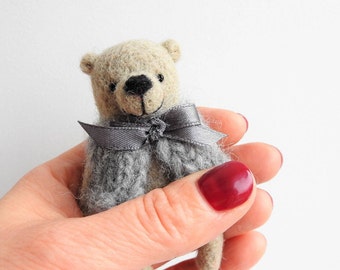 A personalized gift, Pocket teddy bear brooch for Christmas gifts ideas