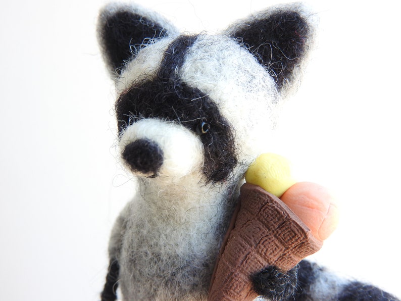 Raccon brooch, Needle felted raccon, Miniature animals, Gifts idea image 7