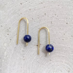Minimalist Lapis Lazuli Earrings, Bent Brass Arc Earrings, Dark Blue Beads, Arch Earring, Modern Jewelry