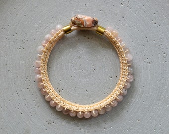 Bracelet en quartz rose avec agate du Botswana, bracelet au crochet avec pierres naturelles roses