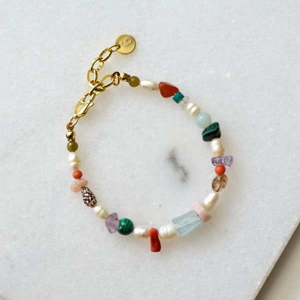 Vintage Gemstone Mix Bracelet, Beaded Bracelet with Aquamarine, Freshwater Pearl, Vintage Coral, Malachite