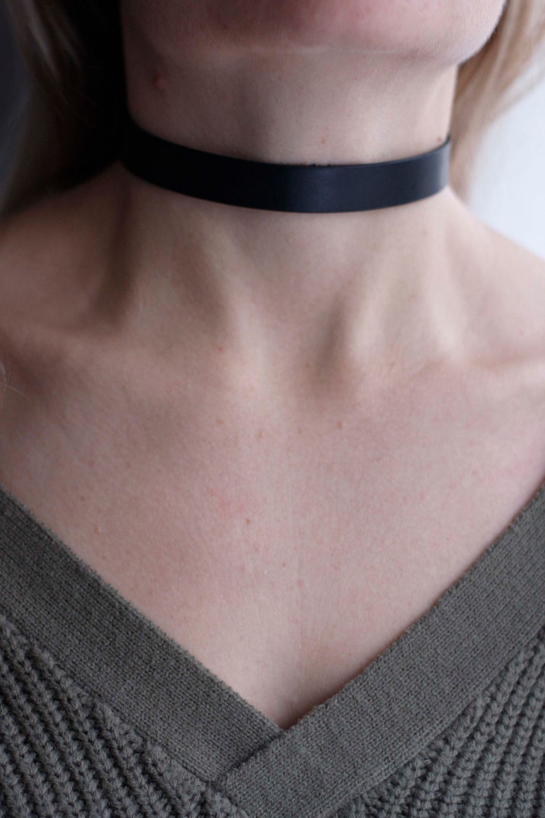 Handmade Black Veg Tan Leather choker/collar 15 mm width image 3